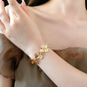Golden Flower Bracelet Light Luxury Niche Design Exquisite Bracelet
